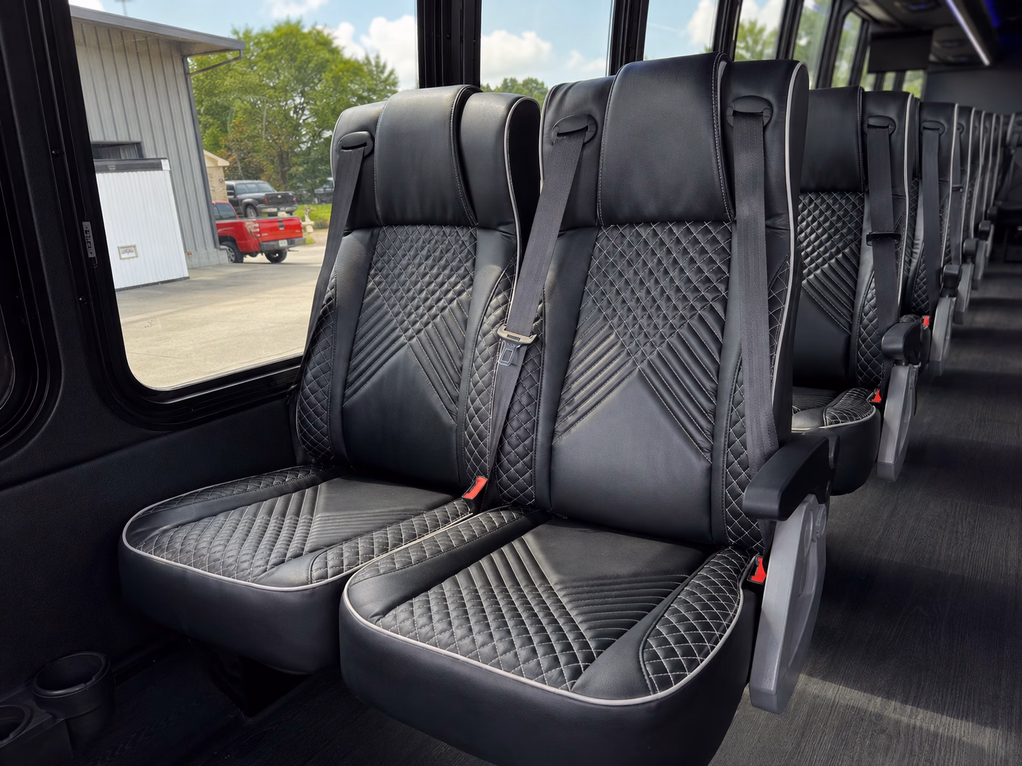 how the type of bus you choose changes the price in oakland california